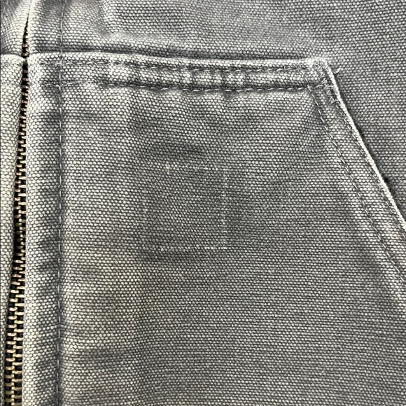 Carhartt Men's Gravel Color Sherpa Lined Sleeveless Jacket Vest - Picture 2 of 13